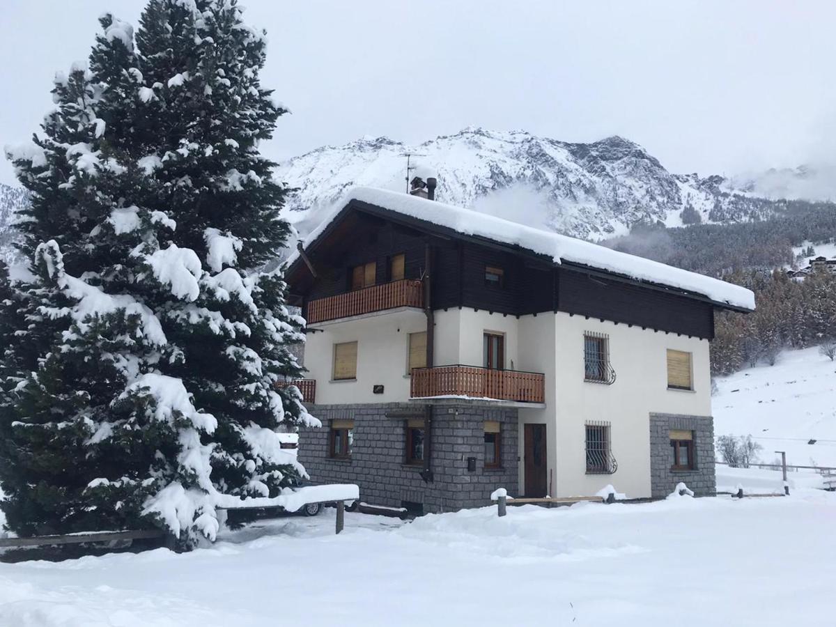 La Rondine - Appartamento Panoramico 6 Posti Letto In Villetta Champoluc Εξωτερικό φωτογραφία
